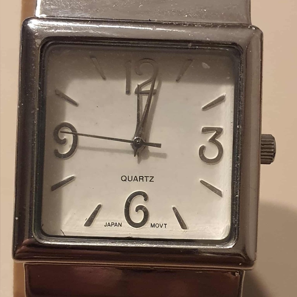 🦋10/$20🦋 Silver/White/Tan Women's Cuff Watch